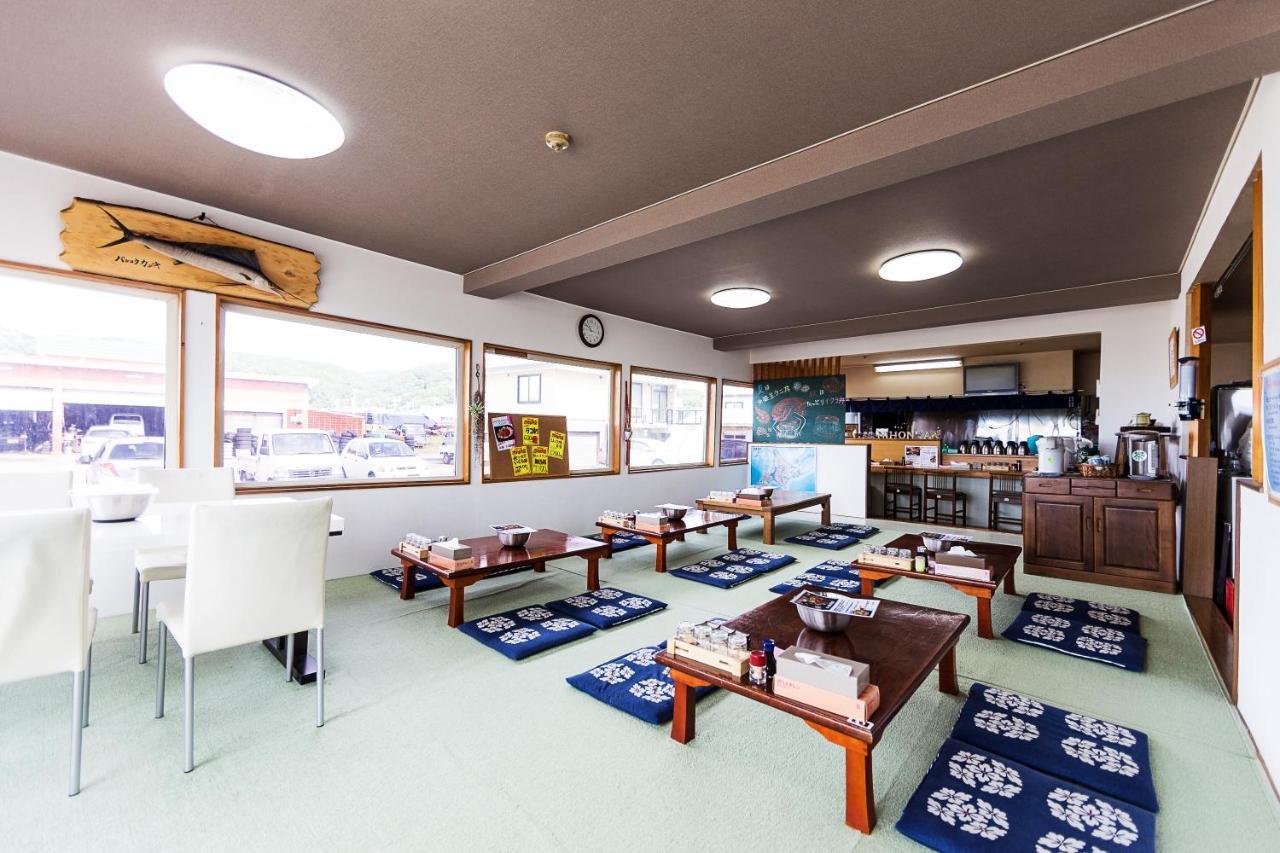 Hotel Minshuku Nihonkai Ishikari Esterno foto